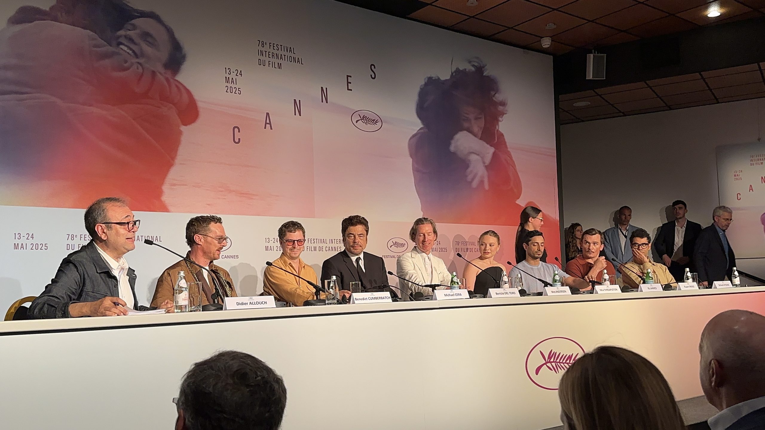 Benedict Cumberbatch, Michael Cera, Benicio Del Toro, Wes Anderson, Mia , Michael Friend, Richard Ayoade _7452